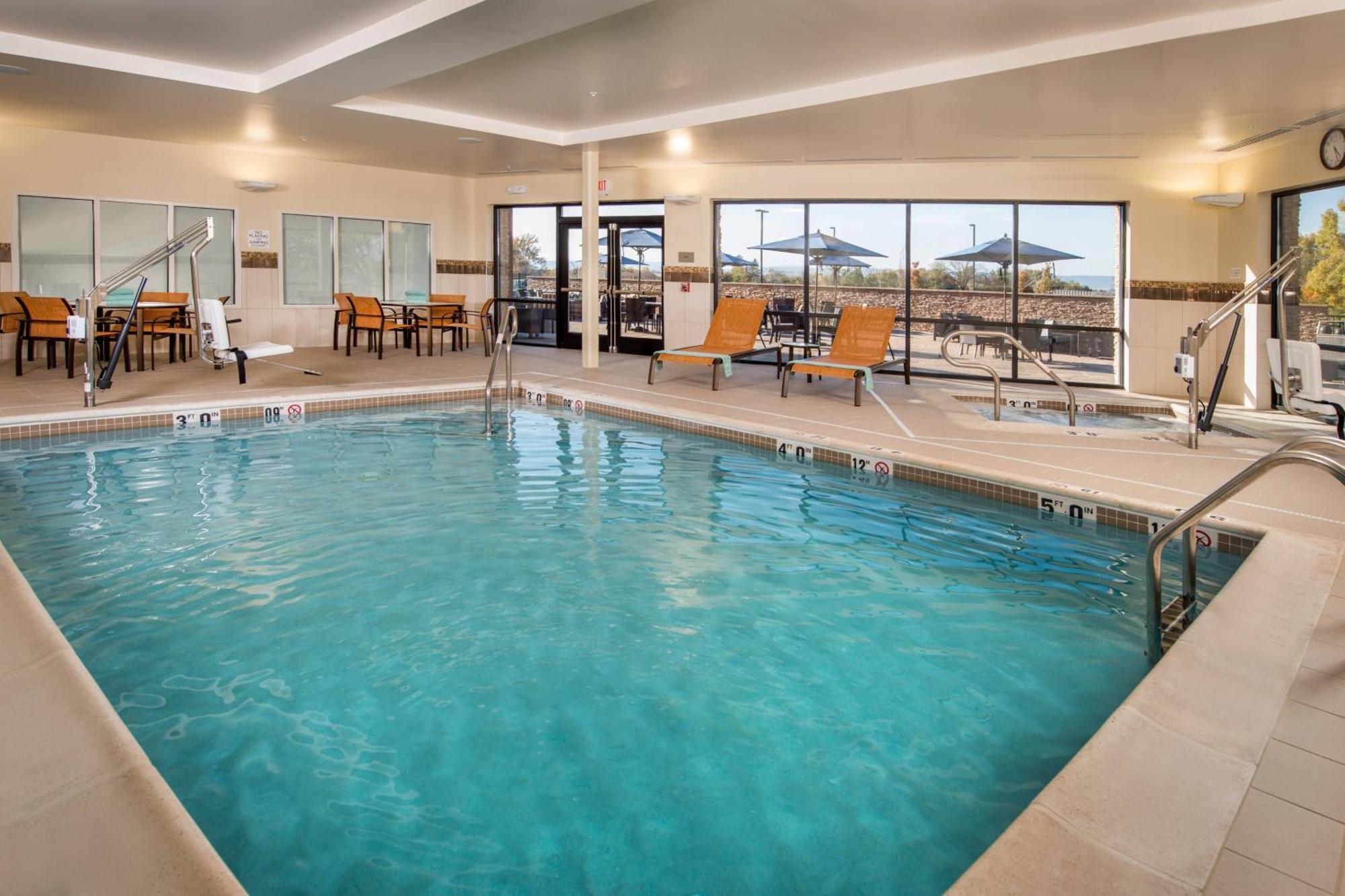 Hotel Courtyard By Marriott Shippensburg Esterno foto